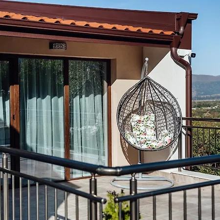 давиос Vendégház *